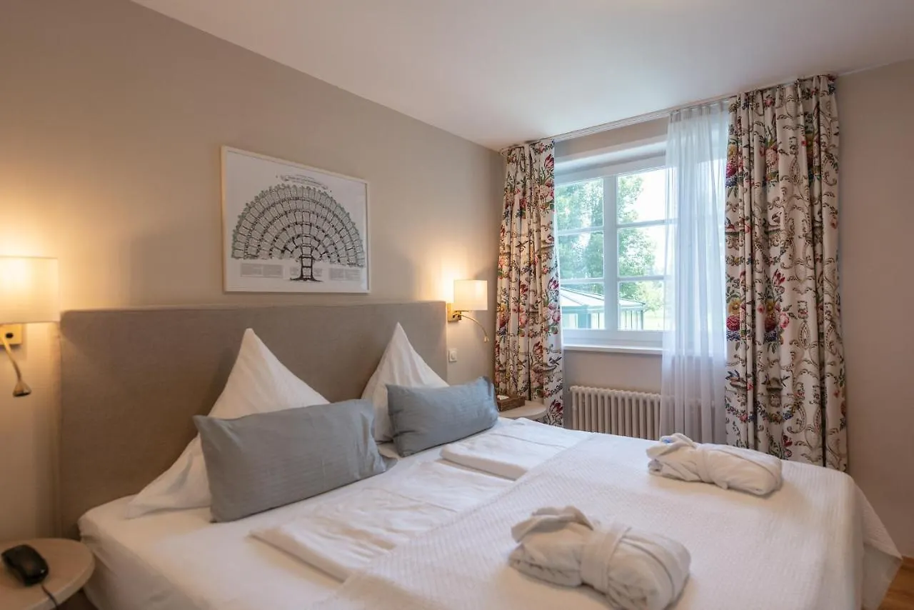 **** Hotel Biohotel Schlossgut Oberambach Germany