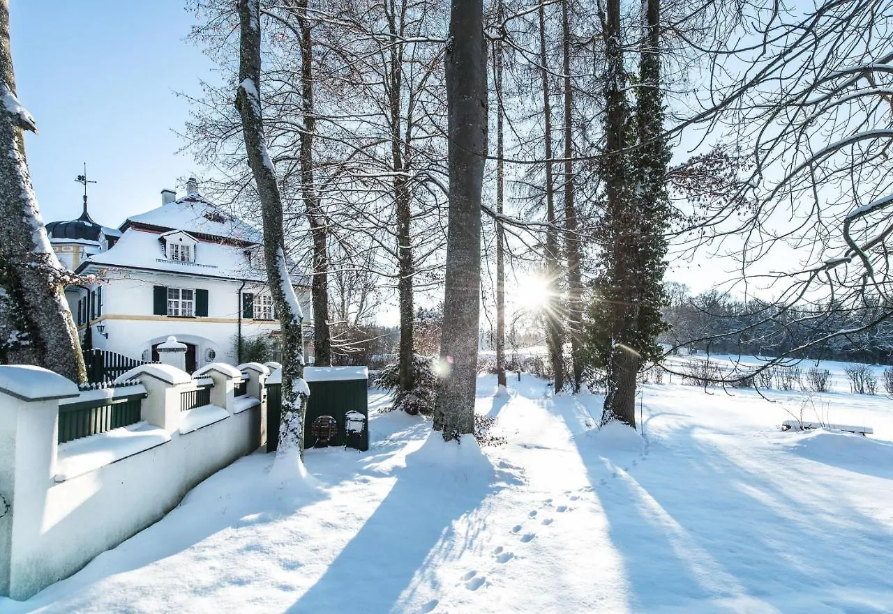 Biohotel Schlossgut Oberambach Hotel